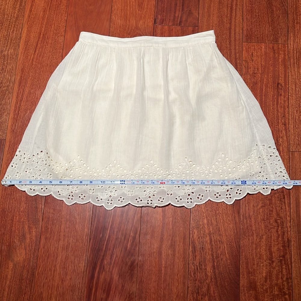 Old Navy Eyelet Short Mini Skirt Cream/Off White Size SP - Picture 5 of 8